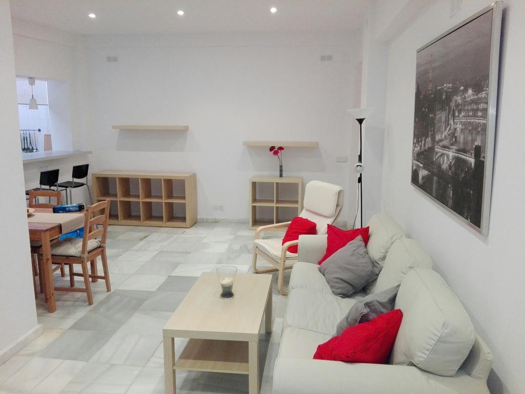 Centrico Apartamento Con Patio Privado Seville Ngoại thất bức ảnh
